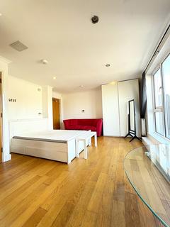 undefined, Trinity Mews, London E1