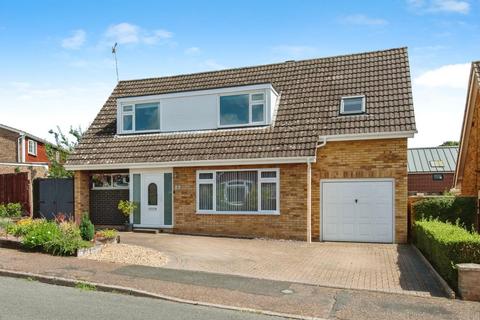 8 Monksgate, Thetford, IP24 1BX