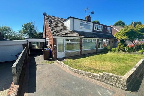 3 bedroom semi-detached house to rent, Lowfield Avenue, Ashton,