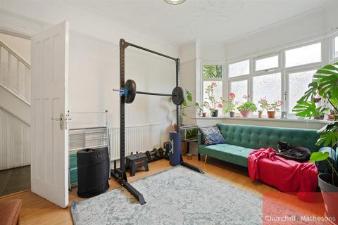 3 bedroom house for sale, Wesley Avenue, London