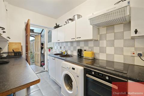 3 bedroom house for sale, Wesley Avenue, London