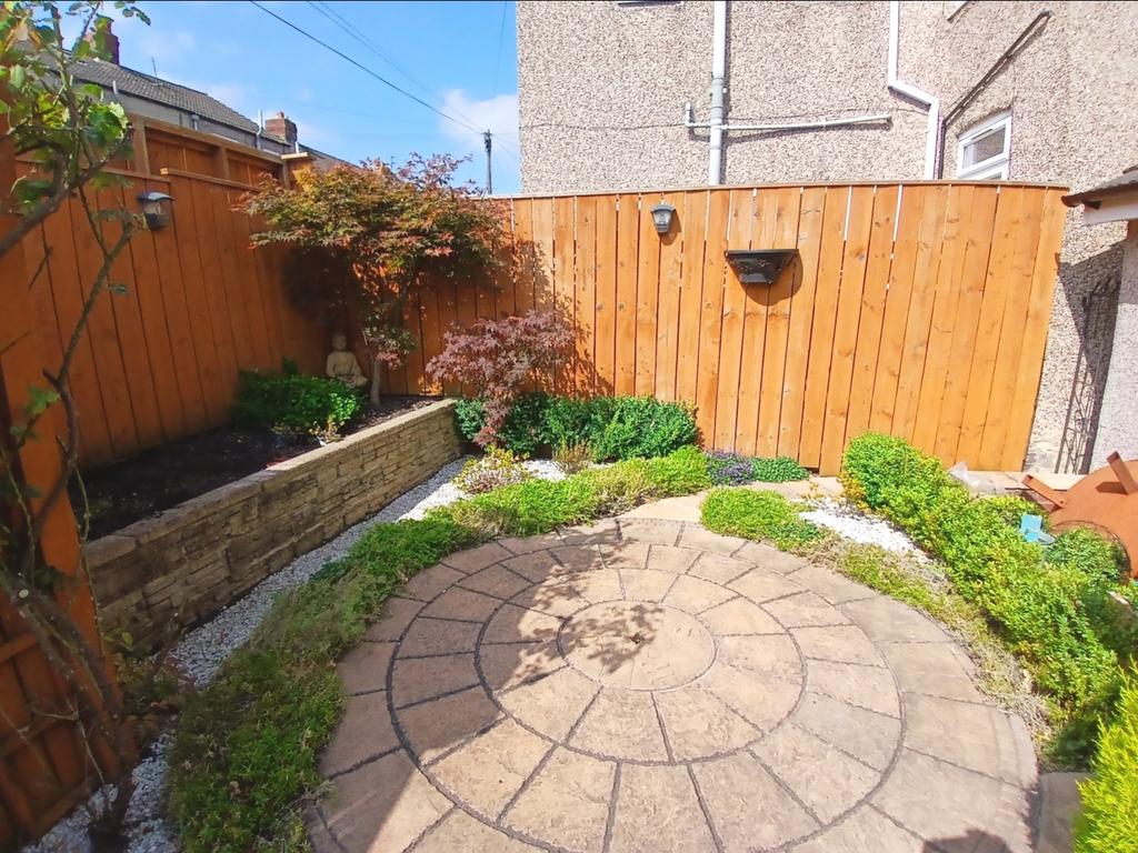 Courtyard garden