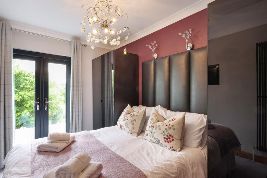 Lodge Bedroom 1