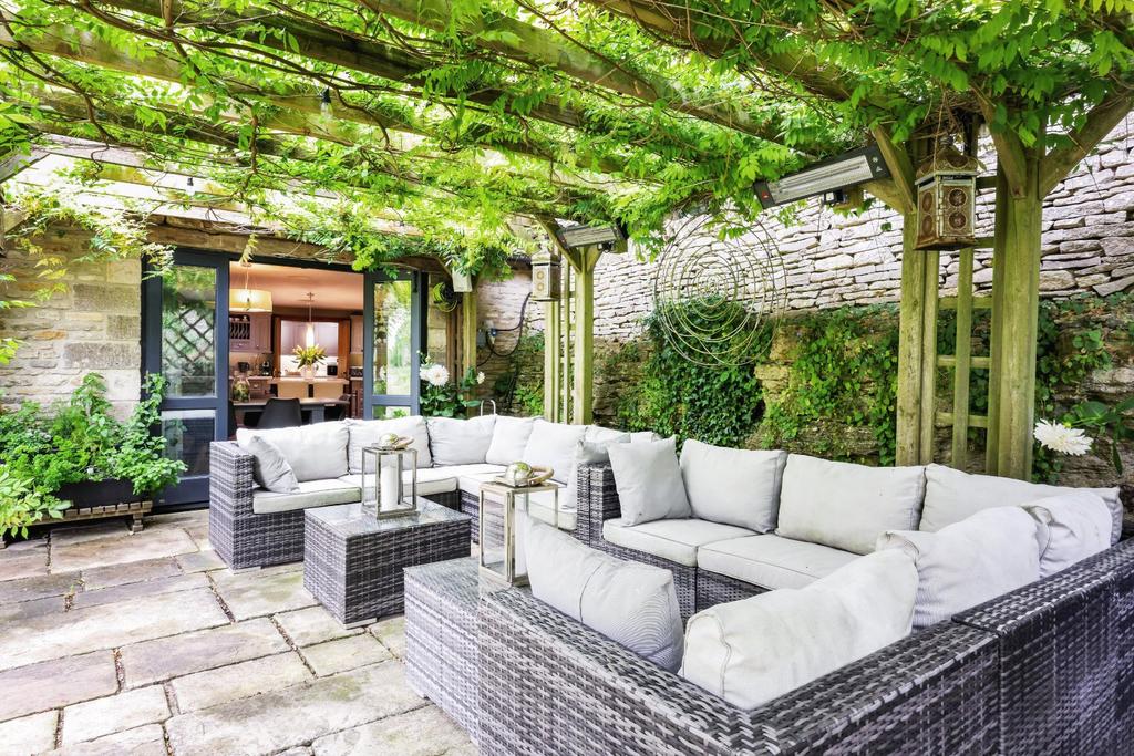 Outdoor Seating