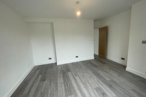 3 bedroom terraced house for sale, Manchester, Manchester M23