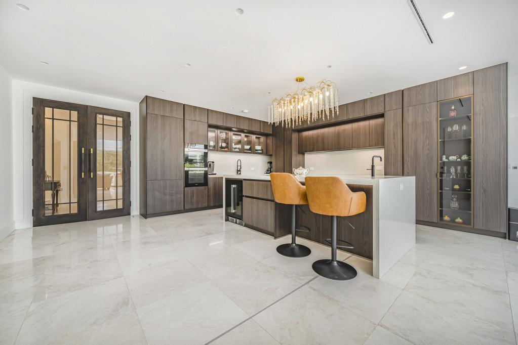 Kitchen / Dining