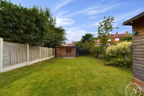 4 bedroom semi-detached house for sale, Temple Gate, Leeds