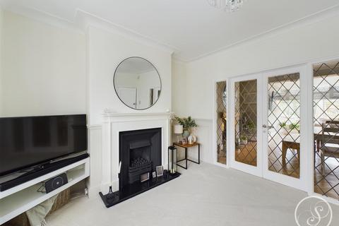 32 Temple Gate, Leeds, LS15 0PL