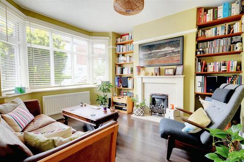 undefined, Dagmar Grove, Beeston
