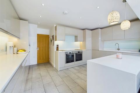 1 Bittern Close, Kelvedon, Colchester, CO5 9PQ