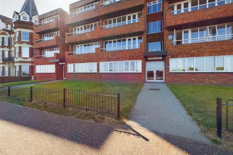 2 bedroom apartment for sale, Albany Court, Cromer