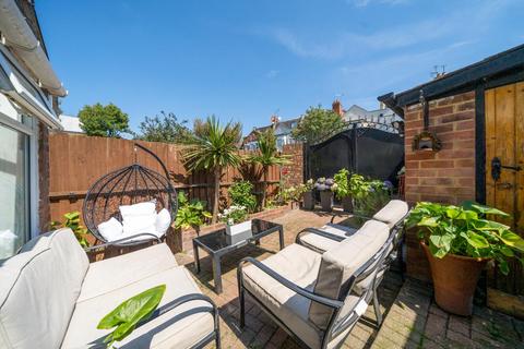 4 bedroom terraced house for sale, St Ann's Hill, Earlsfield