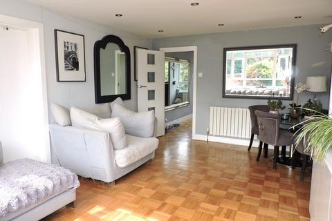 3 bedroom apartment for sale, Garden Royal, Kersfield Road, London, SW15