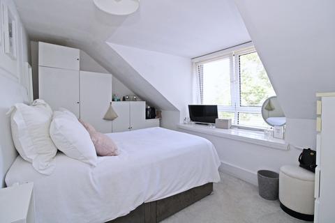 Flat 5, 44 The Avenue, Beckenham, BR3 5ER