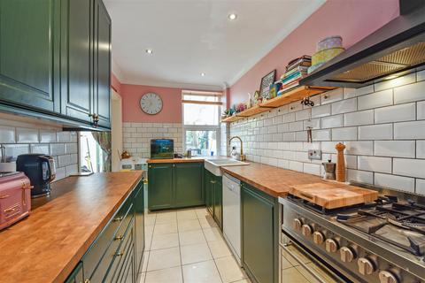 3 bedroom terraced house for sale, North Road, Petersfield