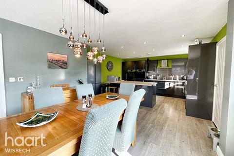 Silver Oak House Gull Road, Guyhirn, Wisbech, PE13 4ER