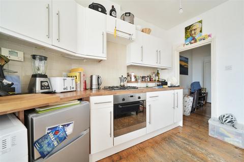 1 bedroom flat for sale, Crossway, Stoke Newington, N16