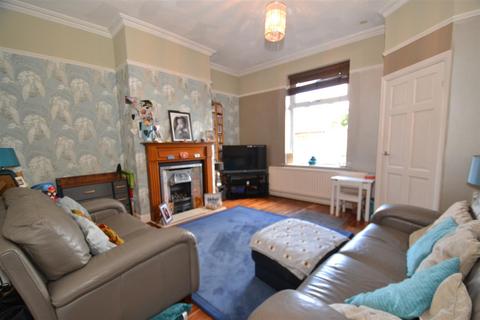 12 Pearson Row, Wyke, Bradford, BD12 9PL
