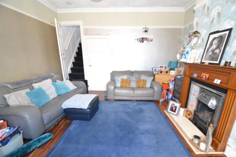 12 Pearson Row, Wyke, Bradford, BD12 9PL