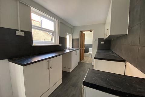 3 bedroom terraced house to rent, Yarborough terrace, Barrow Road, New Holland DN19