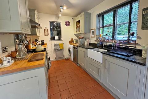 3 bedroom semi-detached house for sale, The Sands, Farnham