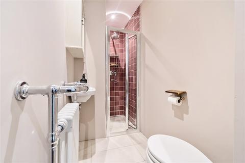 8 Orchards Way, Southampton, SO17 1RD