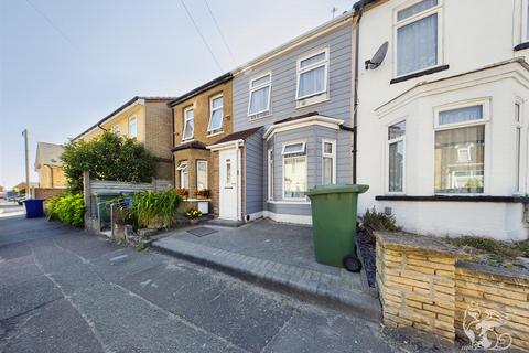 3 bedroom terraced house for sale, Foxton Road, Grays