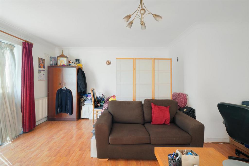 Flat 3, Assisi Court   s5u Z1c Ic X8h3 Lmoz Vq41.jpg