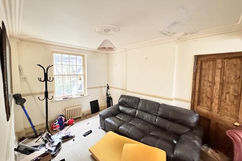 4 Westfield Place, Bristol, BS8 4AY
