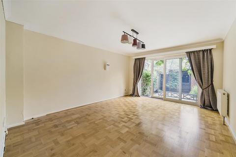 4 bedroom townhouse for sale, Cadogan Road, Surbiton