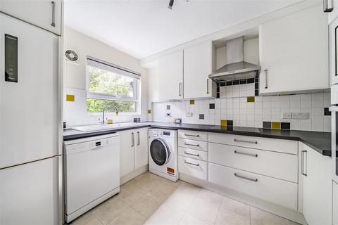 4 bedroom townhouse for sale, Cadogan Road, Surbiton