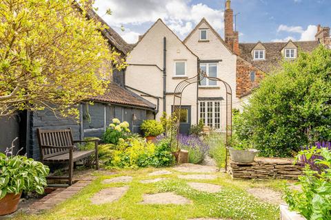 4 bedroom terraced house for sale, Oxford Street, Malmesbury