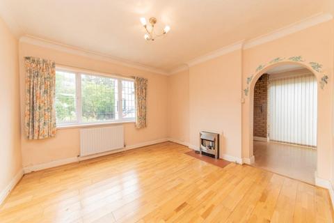 30 Valley Avenue, London, N12 9PG