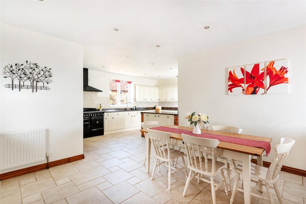 Kitchen/Breakfast