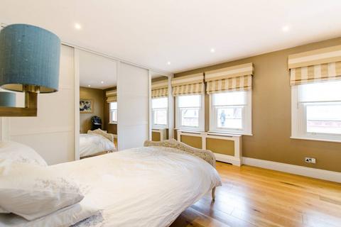 4 bedroom flat for sale, Kersley Street, Battersea Park, London, SW11