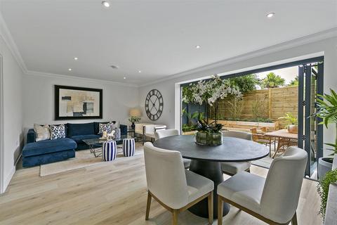 4 bedroom end of terrace house for sale, Brooklands Place, Hampton Hill