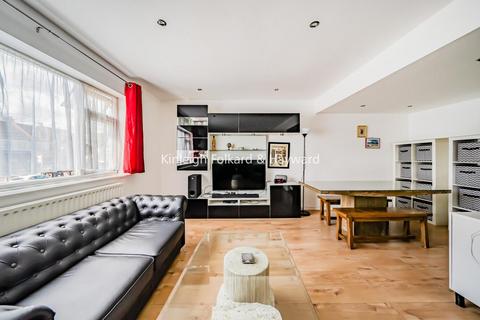 3 bedroom maisonette for sale, Woodhouse Road, North Finchley