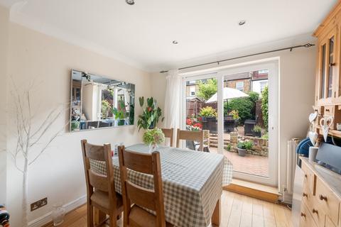 4 bedroom house for sale, Myrtle Gardens, Hanwell, W7