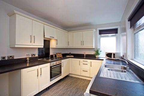 1 bedroom in a house share to rent, Roundhay View, Leeds, West Yorkshire, LS8