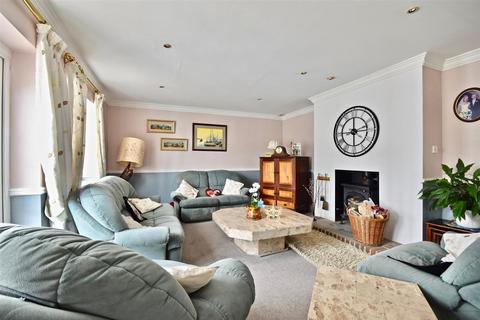 4 bedroom detached house for sale, River Lane, Leatherhead KT22