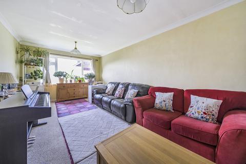 2 bedroom flat for sale, Manor Lodge, Guildford GU2