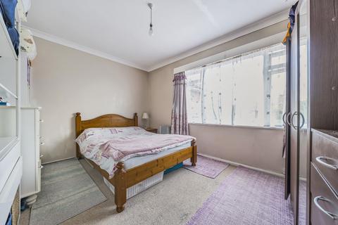 6 Manor Lodge, Guildford, GU2 9NH