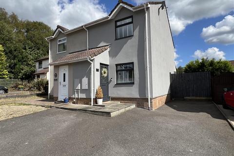 13 Llys Cynon, Hirwaun, Aberdare, CF44 9PR