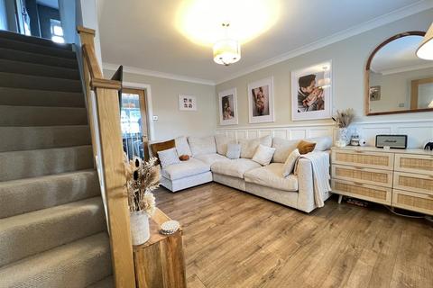 13 Llys Cynon, Hirwaun, Aberdare, CF44 9PR