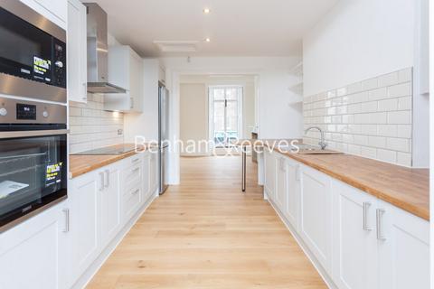 3 bedroom apartment to rent, Gloucester Road, Kensington SW7