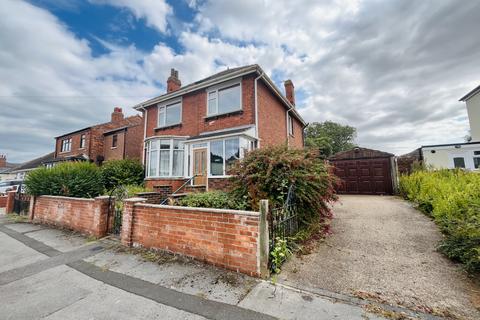 3 bedroom detached house for sale, Chestnut Avenue, Withernsea, Yorkshire