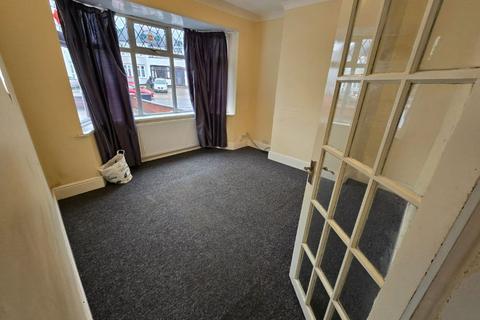 3 bedroom semi-detached house for sale, Catherine Street, Leicester