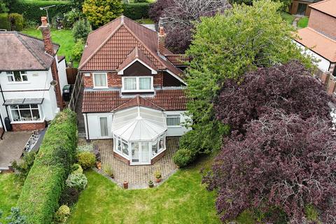 4 bedroom detached house for sale, Demage Lane, Upton-by-Chester, CH2