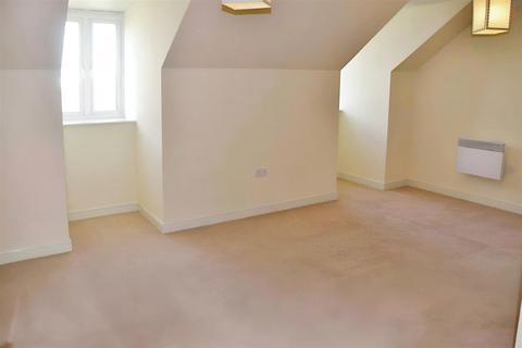 2 bedroom flat to rent, High Road, North Finchley