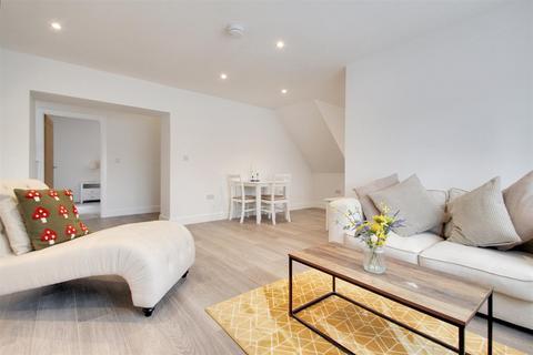 2 bedroom flat for sale, Ferringham Lane, Worthing BN12